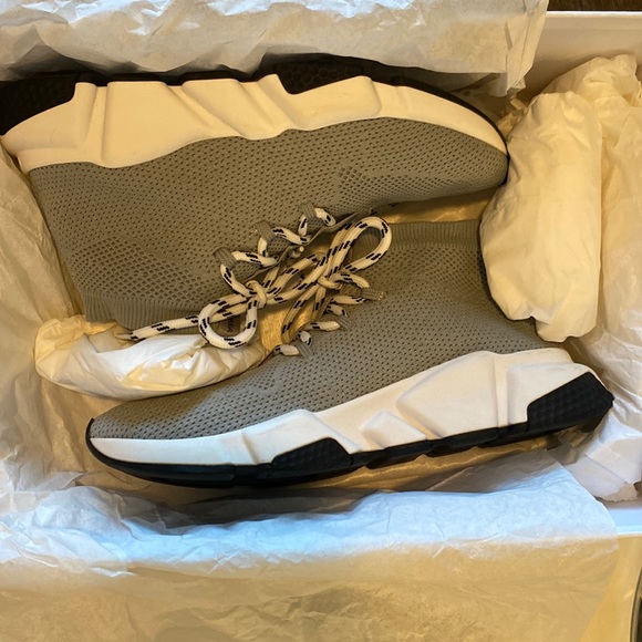 BALENCIAGA Sneakers Mallory Texture Size 9 runs small LIMITED EDITION SOLD OUT - Picture 5 of 5